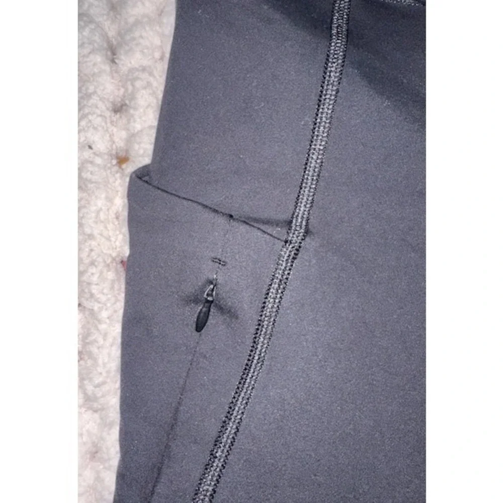 Athleta Leggings Black Mid Rise Size XL - Picture 3 of 4